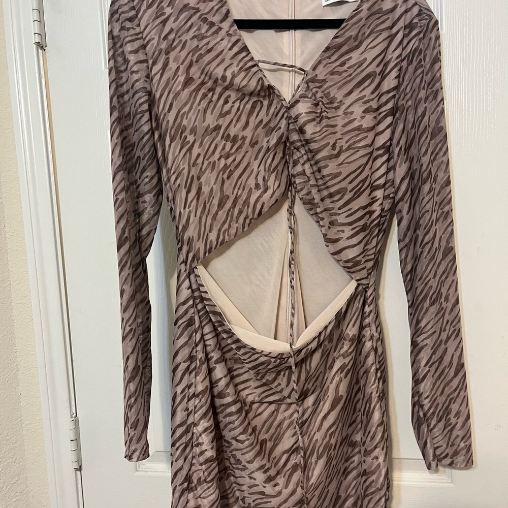 Elegant Long Sleeve Patterned Dress